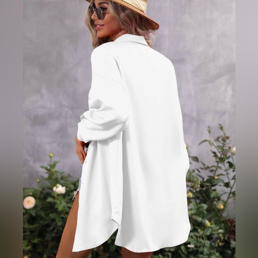 Small Oversized White Button-Up Shirt and Denim Shorts - Picture 5 of 7